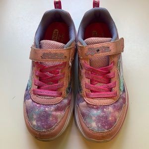 Skechers sneakers in good used condition